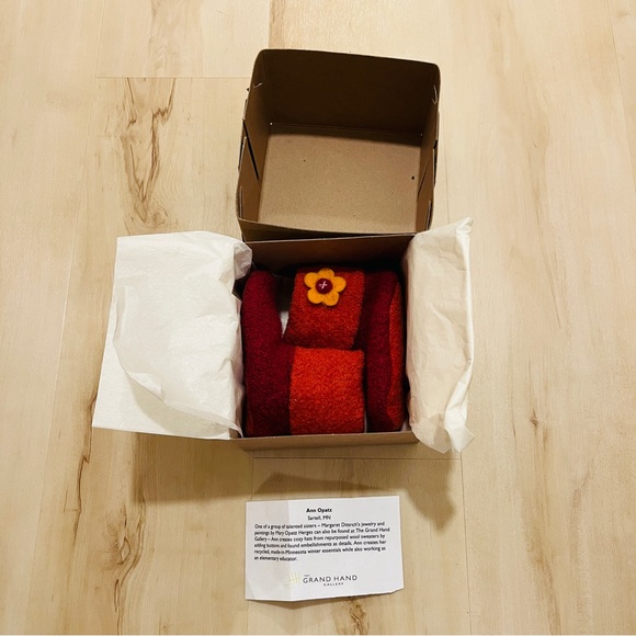 NWT Handmade Wool Toddler Slippers - Picture 7 of 8